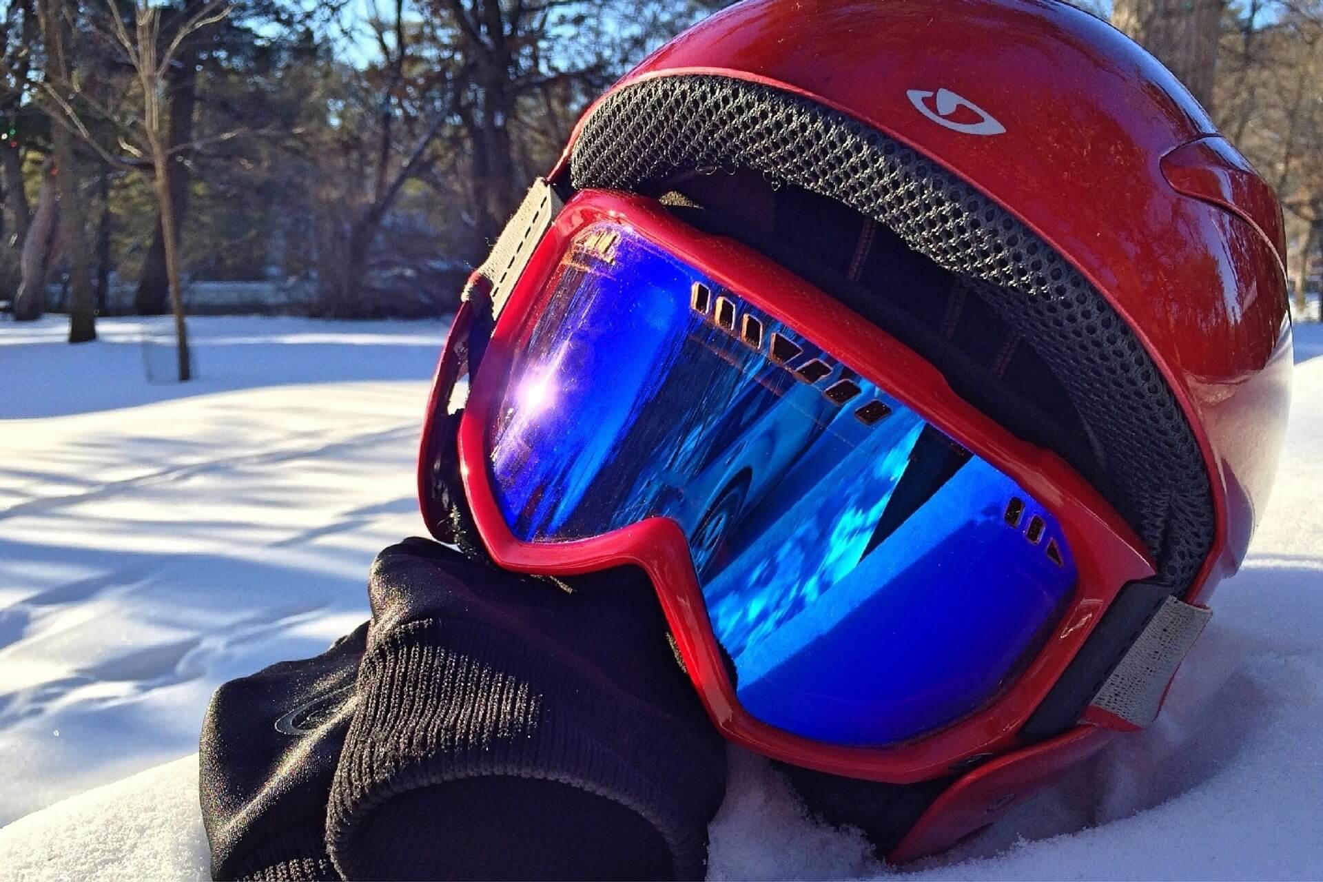 スキーゴーグルを眼鏡と一緒に付けたい 選び方やオススメ商品まとめ スキー スノーボード情報メディア Grab グラブ