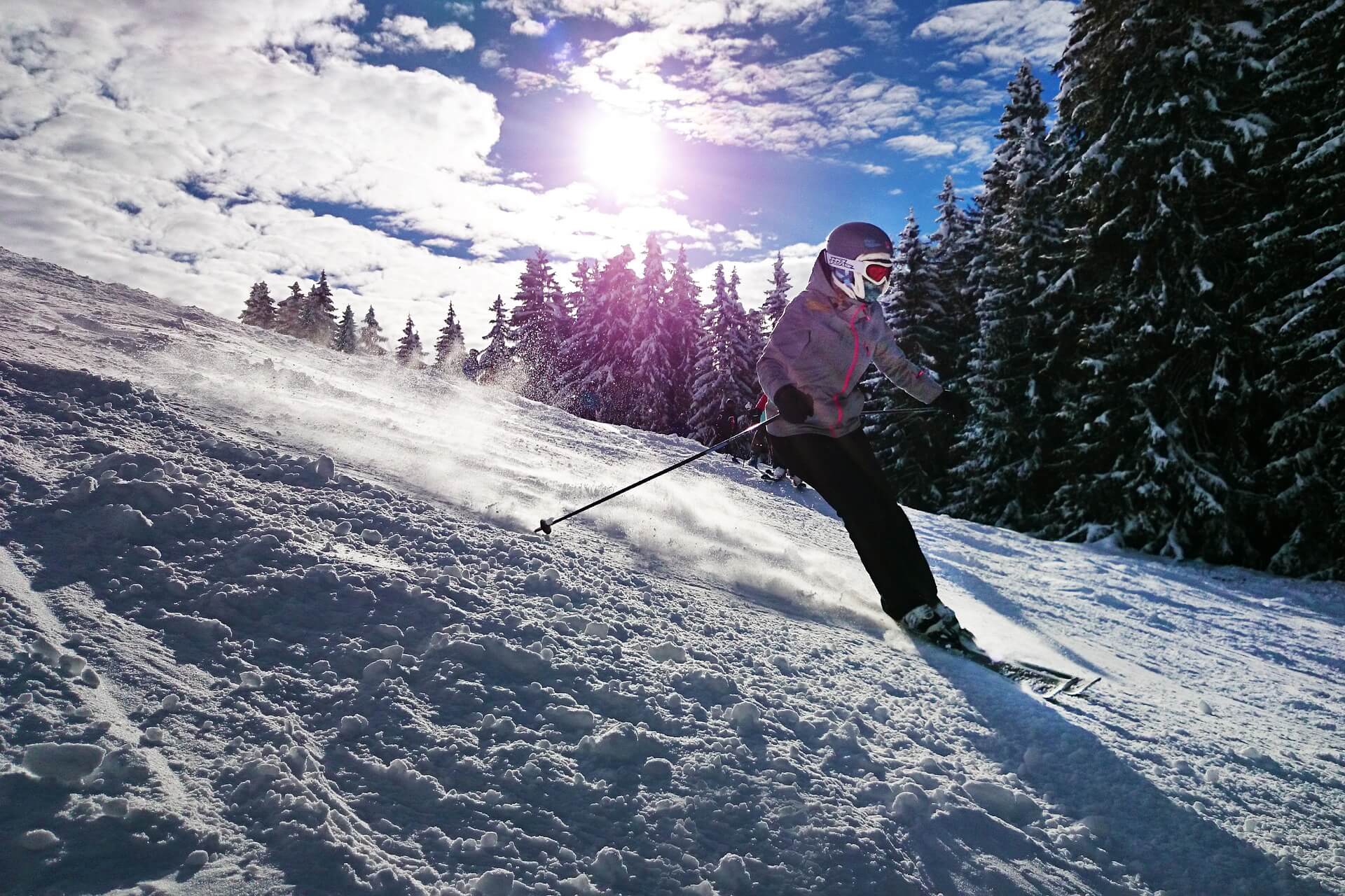 スキーの技バックフリップに挑戦 習得までの過程や練習施設を紹介 Xadventure