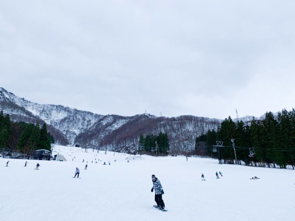 レンタルで手ぶらでも、気軽に楽しめる神立高原スキー場へ行こう！ スキー・スノーボード情報メディア Grab(グラブ)