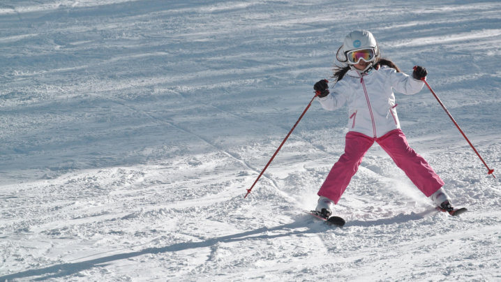 キッズのスキーウェアもトレンドで！今季おすすめ10選と選び方を解説！ | スキー・スノーボード情報メディア | Grab(グラブ)
