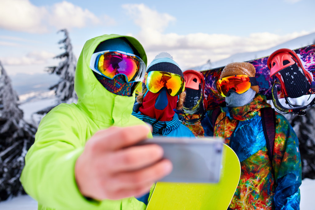 おすすめスノボウェア選 おしゃれな着こなしを解説 スキー スノーボード情報メディア Grab グラブ